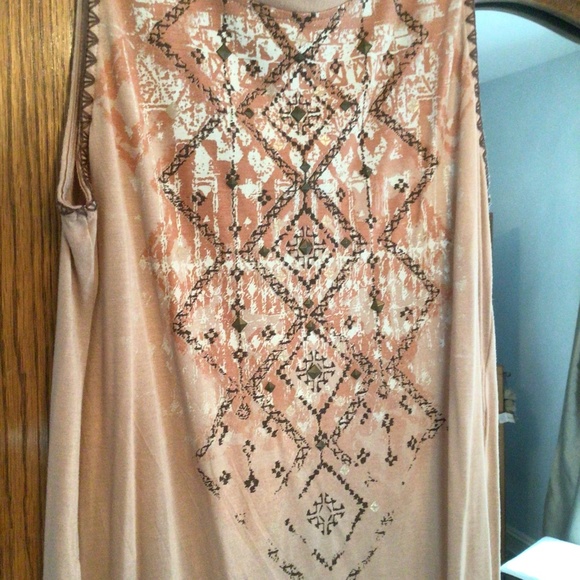 Miss Me Peach and gold studded Aztec print Tunic sz small - Picture 2 of 5